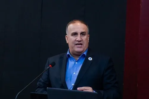 توقف طولانی کامیون ها در مرز بازارهای صادراتی ایران را از بین می برد