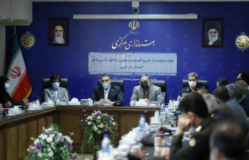 بدون كنترل و اشراف بر اطلاعات عمقی جامعه نمی توان ظاهر آن را كنترل كرد